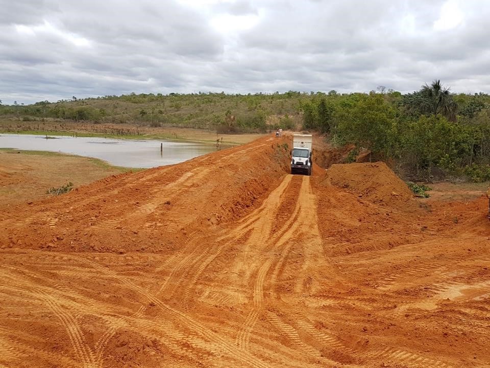 Regularização de barragem